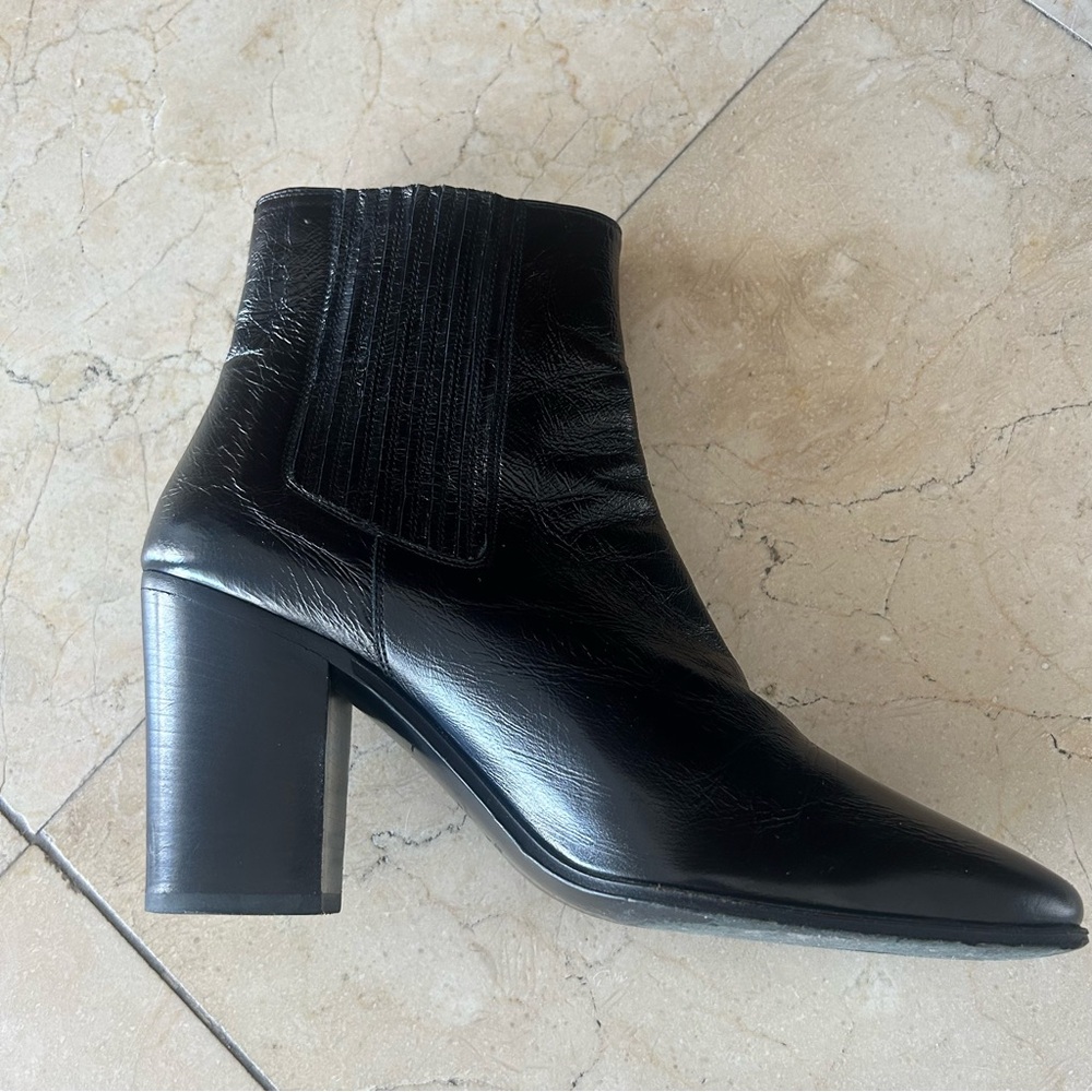 Saint Laurent Paris Black Leather Boots with Zipper Detail - Picture 8 of 16